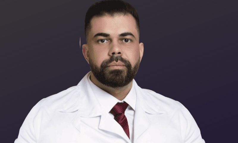 Marcelo Alves Vasconcelos é investigado pela morte de paciente/Foto: Reprodução/Redes Sociais