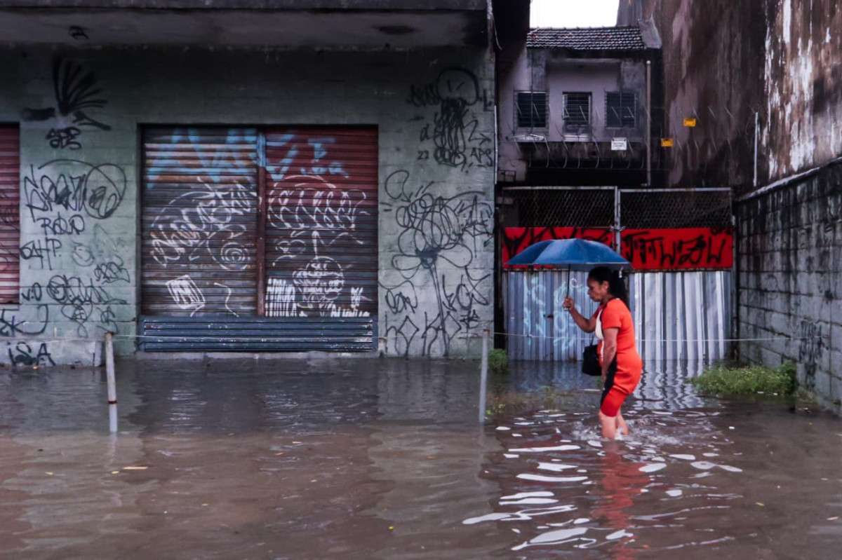 Especialistas apontam drenagem como um dos principais desafios de urbanização do Recife/Sandy James/DP Foto