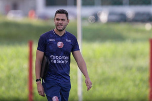 Guilherme dos Anjos, t&eacute;cnico do N&aacute;utico