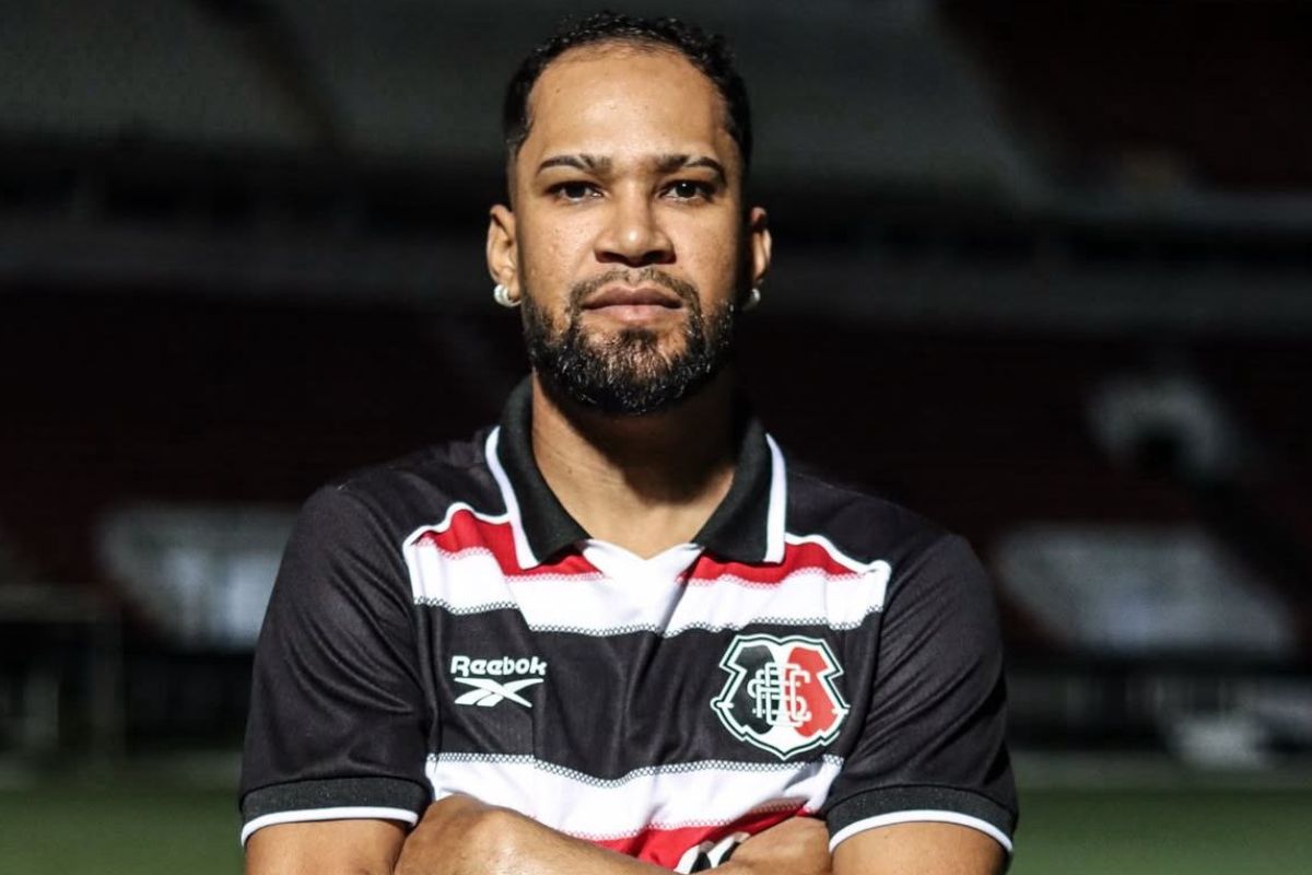 Evelyn Victoria / Santa Cruz