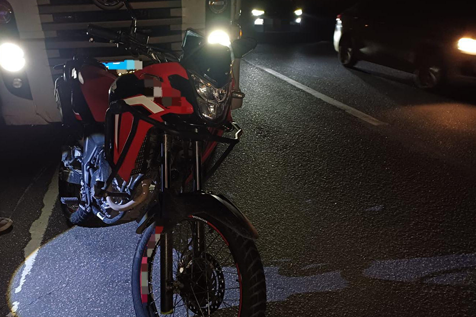 Moto envolvida no acidente que matou casal na Guabiraba/DIVULGAÇÃO/PRF