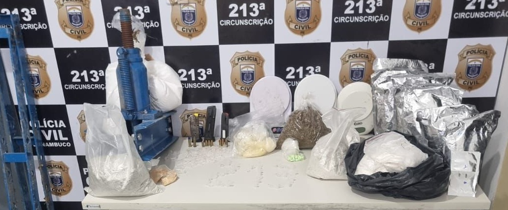 Drogas fora apreendidas em laboratório em Petrolina, no Sertão /PCPE/Divulgação 