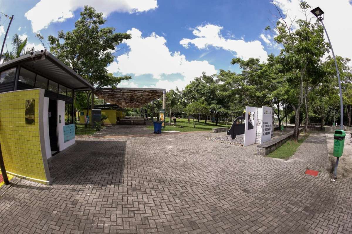 Hora de estacionamento de parques do Recife é mais cara do que de shopiings; confira (Foto: Rafael Vieira/DP)