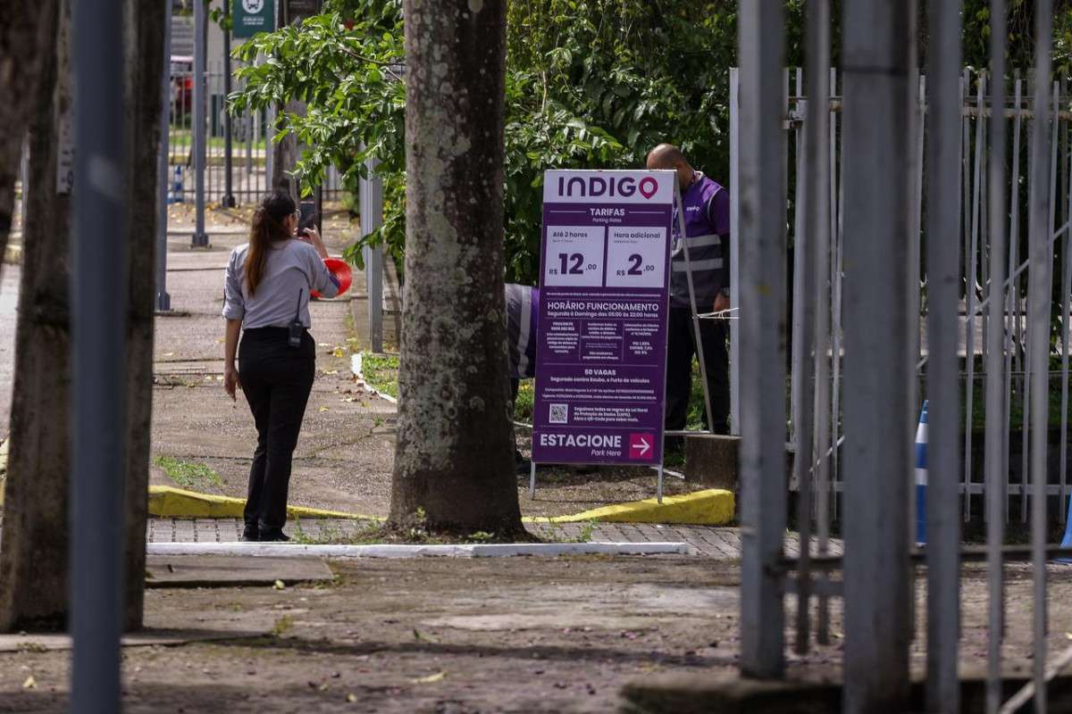 Hora de estacionamento de parques do Recife é mais cara do que de shopiings; confira/Foto: Rafael Vieira/DP