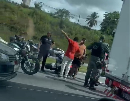 Sargento da Polícia Militar morre em acidente de moto na BR-101, na Zona Norte do Recife
/Reprodução/redes sociais