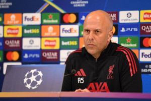 Arne Slot, t&eacute;cnico do Liverpool