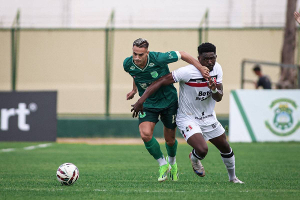 Lenilson Santos / Floresta