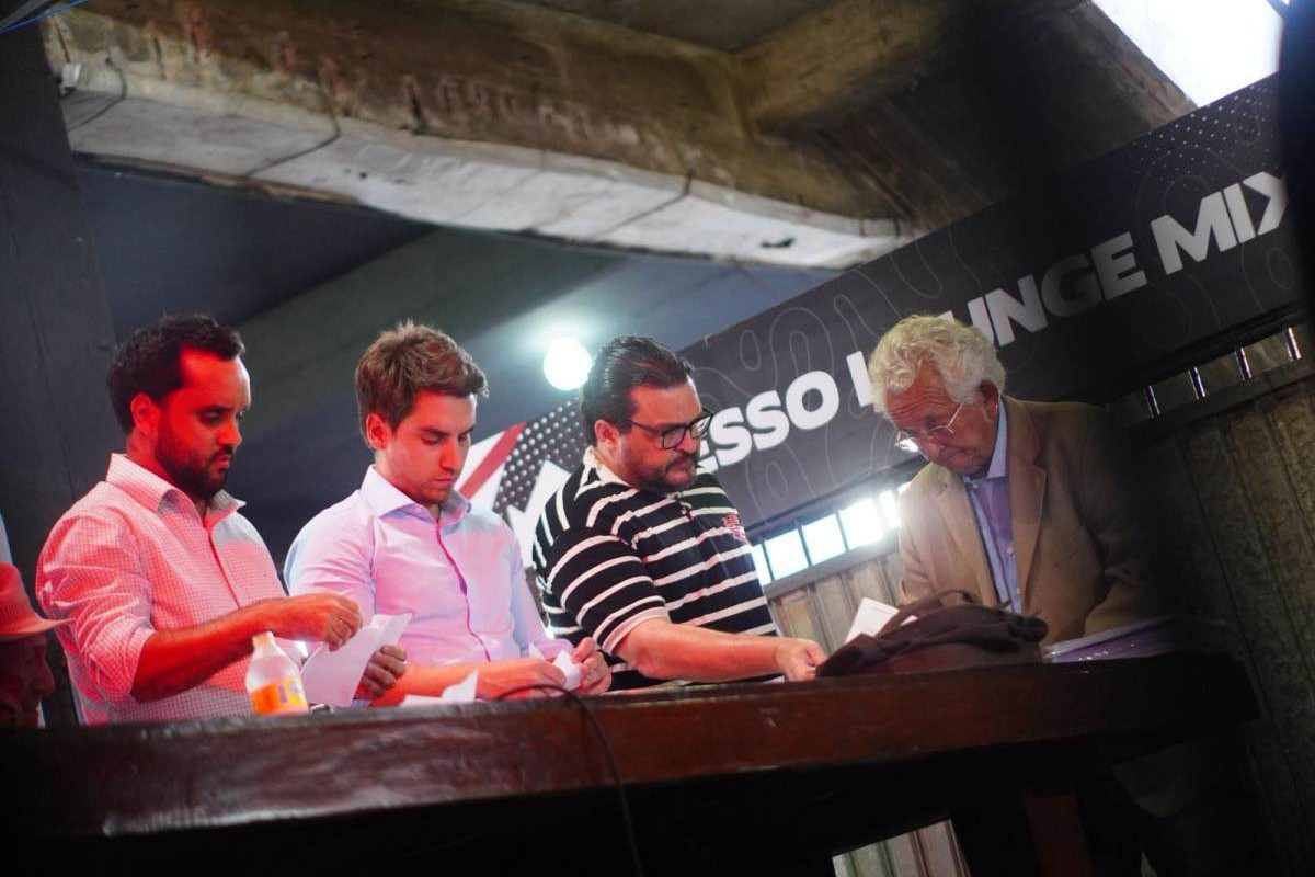 Votação Santa Cruz/Francisco Silva/ DP foto