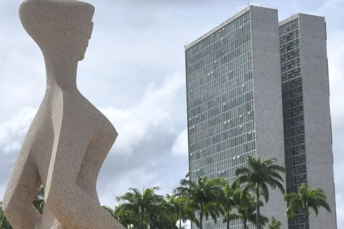 Articulação pode acabar protegendo ministros do STF  ( ED Alves - CB/ DA Press )