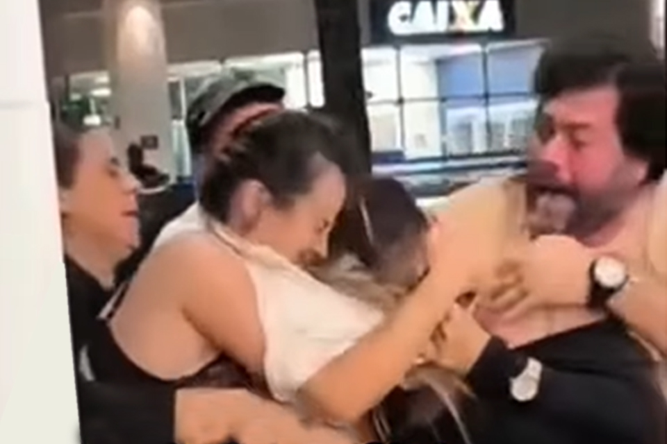 Mulheres brigam em shopping da Zona da Mata /REPRODUÇÃO/VÍDEO