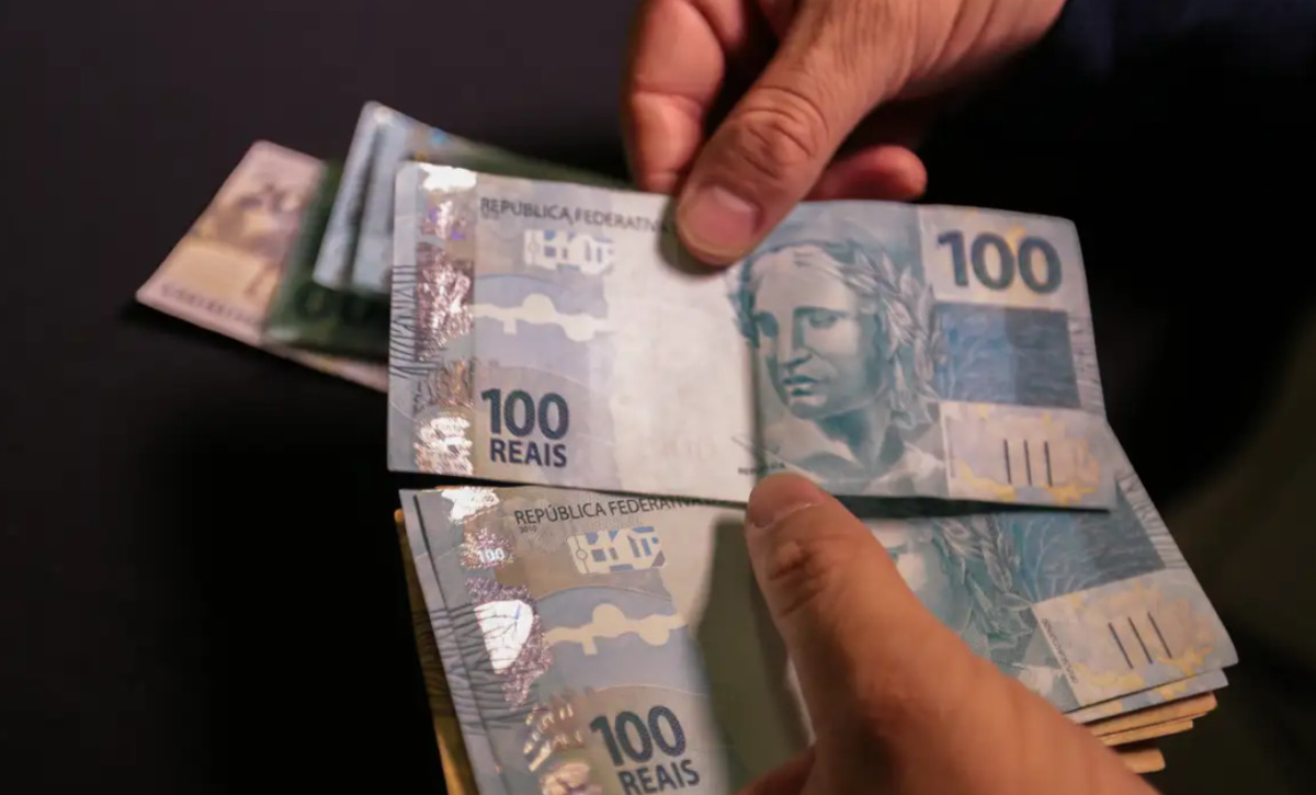 A estimativa está acima das projeções de economistas segundo o relatório Focus, coletado pelo Banco Central e divulgado nesta semana, que aponta alta de 1,80% na atividade econômica no ano que vem
/Foto: Marcello Casal JrAgência Brasil