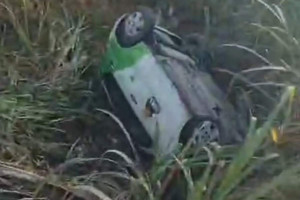 Carro da Prefeitura de Amaraji se envolve em acidente e mulher fica ferida