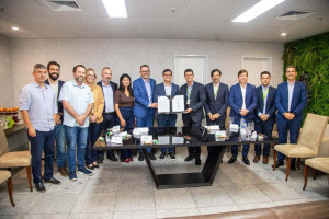 Assinatura do decreto entre Aena e Prefeitura do Recife