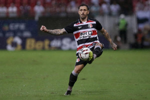 Z&eacute; M&aacute;rio, lateral do Santa Cruz