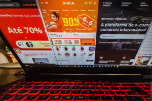 Motta diz que C&acirc;mara est&aacute; disposta a rediscutir com o governo a 'taxa das blusinhas'