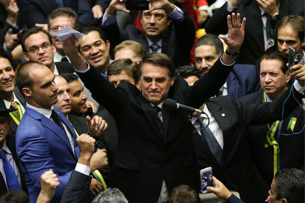 Jair Bolsonaro no dia da votação da admissibilidade do processo de impeachment da presidenta Dilma Rousseff (Foto: Marcelo Camargo/Agência Brasil)