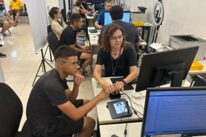 S&oacute; no s&aacute;bado (18), foram 3.776 atendimentos, a maioria para emiss&atilde;o do 1&ordm; t&iacute;tulo
