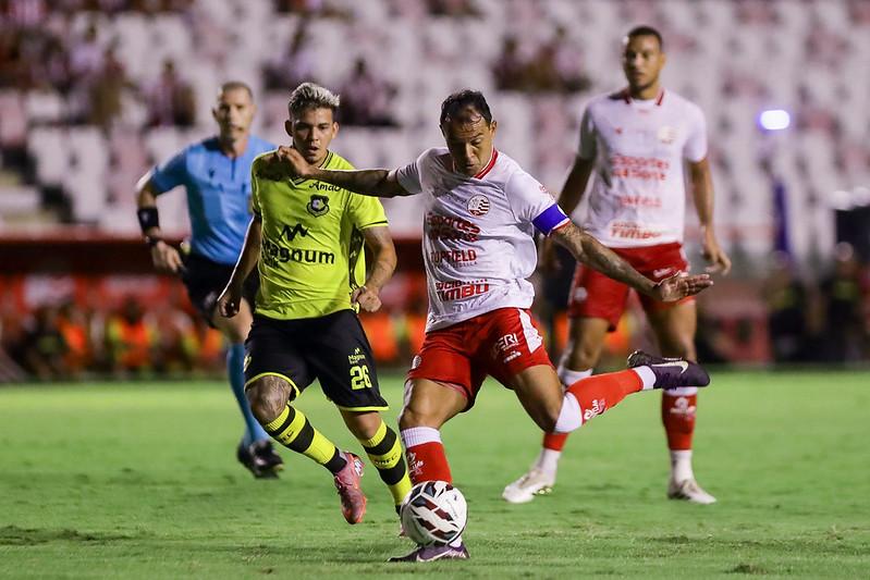 Náutico sofreu dura derrota em casa para o São Bernardo /Rafael Vieira/Náutico