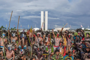 A Apib &eacute; organizadora do Acampamento Terra Livre, em Bras&iacute;lia, considerado a maior e mais importante mobiliza&ccedil;&atilde;o ind&iacute;gena no pa&iacute;s