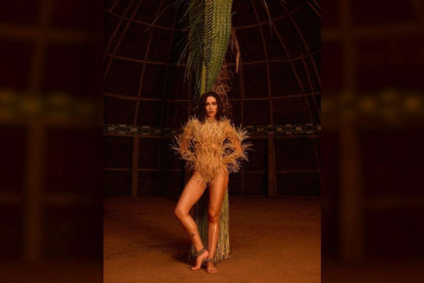 Entre fé e liberdade, Anitta lança álbum mais íntimo da carreira
