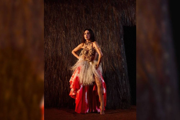 Entre fé e liberdade, Anitta lança álbum mais íntimo da carreira
