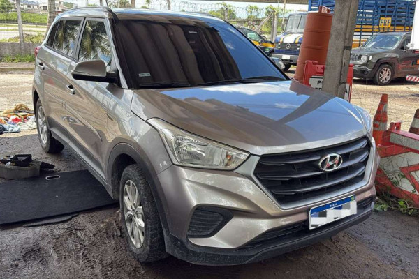 Suspeito de integrar Comando Vermelho é preso pela PRF com arma, munições e carro roubado na zona Oeste do Recife
 (Foto: Ascom/PRF)