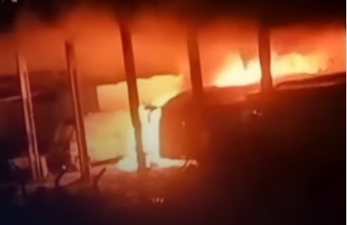 Incêndio destrói seis ônibus em garagem no Agreste de Pernambuco
/Reprodução/Redes Sociais