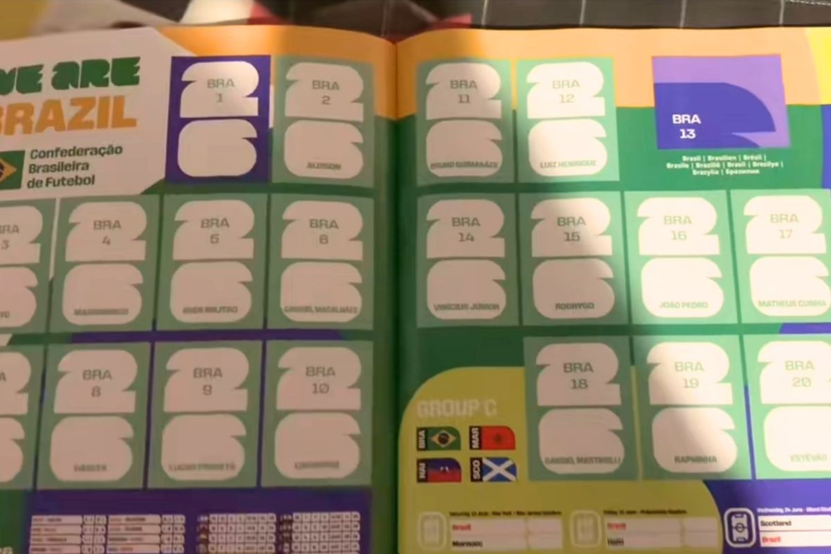 Página da seleção brasileira no álbum oficial da Copa do Mundo 2026/Reprodução/Redes Sociais