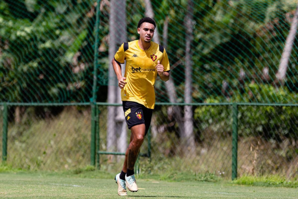 Marcelo Ajul, zagueiro do Sport