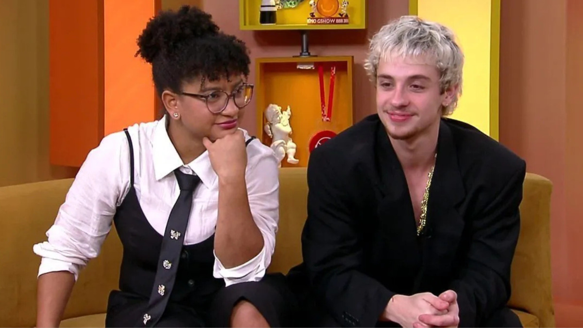 Milena e Juliano Floss durante bate-papo após a final/Reprodução/Redes sociais