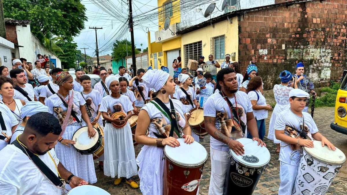 Caminhada de Ogum ocupa as ruas de Paulista /Foto: Aline Silva