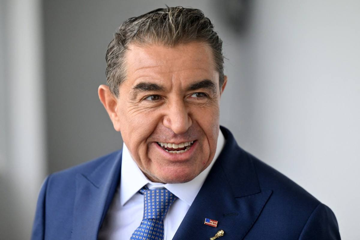 Aliado de Trump foi mencionado dezenas de vezes nos arquivos do caso Epstein/OLIVER BUNIC/AFP