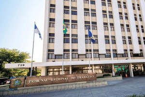 Justi&ccedil;a manda retirar construtora do Recife da Lista Suja do trabalho escravo quatro dias ap&oacute;s inclus&atilde;o