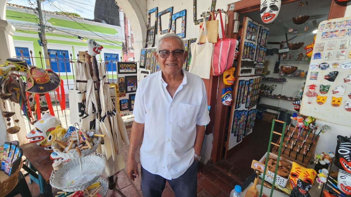  Genésio Reis, comerciante do Mercado da Ribeira há 68 anos (Marília Parente/DP)