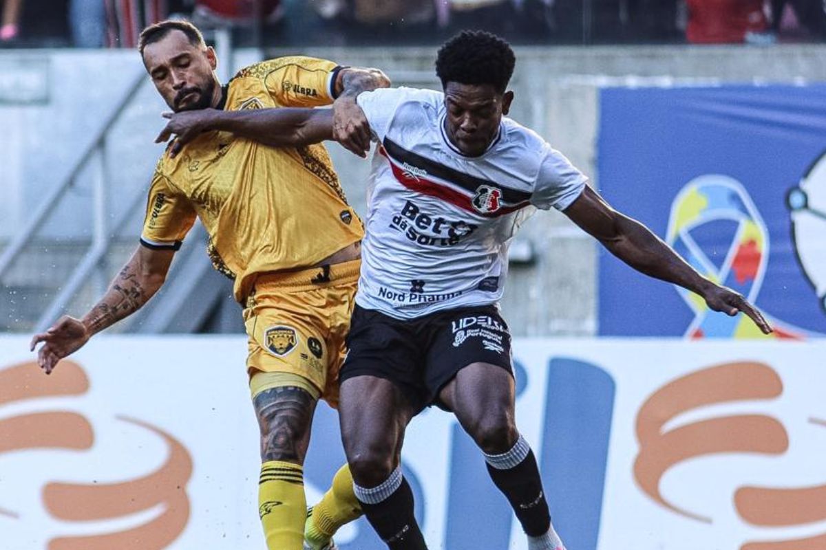 Balotelli, volante do Santa Cruz/Evelyn Victoria / Santa Cruz