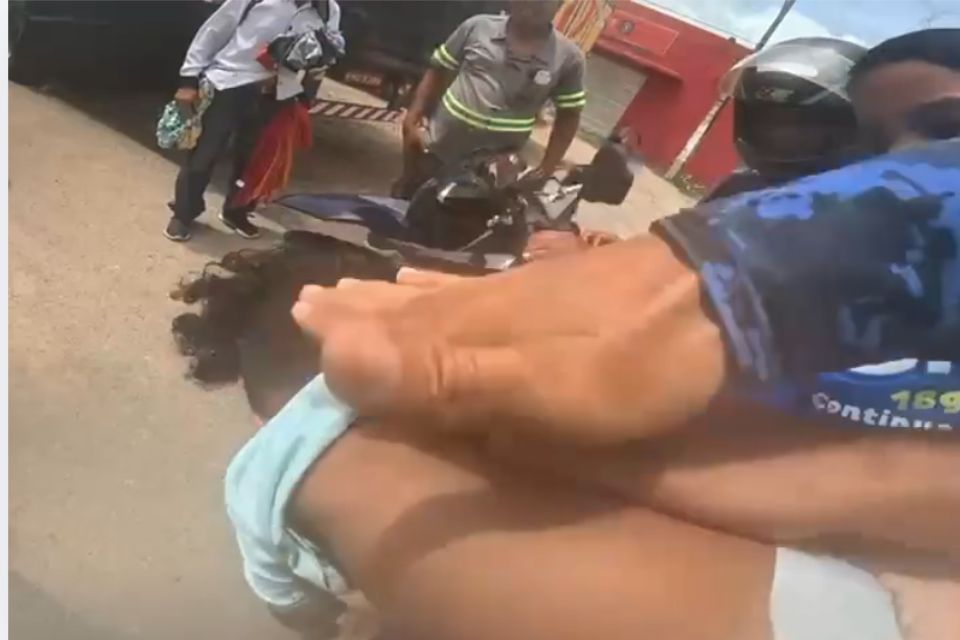 Câmera corporal de um dos guardas municipais registrou o salvamento da criança de 2 anos
/Foto: Divulgação / Prefeitura de Vitória de Santo Antão