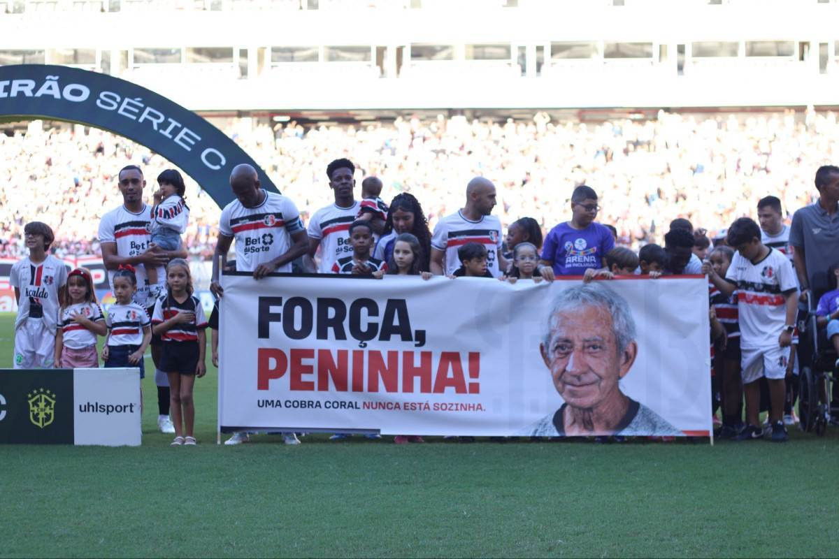 Homenagem do Santa Cruz para o massagista Peninha/Evelyn Victoria / Santa Cruz