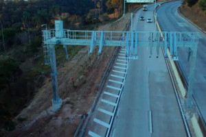 Os ped&aacute;gios free flow s&atilde;o um sistema de cobran&ccedil;a autom&aacute;tica em rodovias 