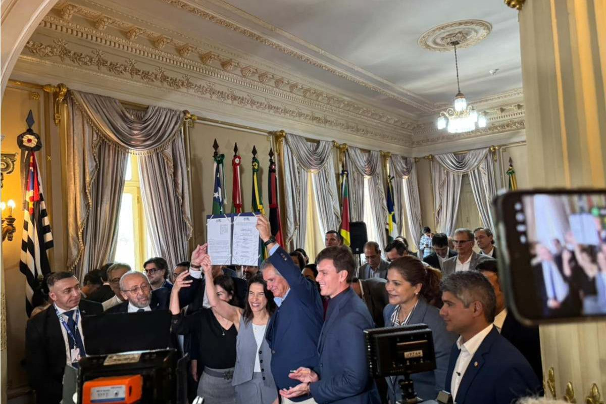 Governadora se emocionou durante solenidade no Palácio do Campo das Princesas/Foto: Amanda Medeiros/Diario de Pernambuco