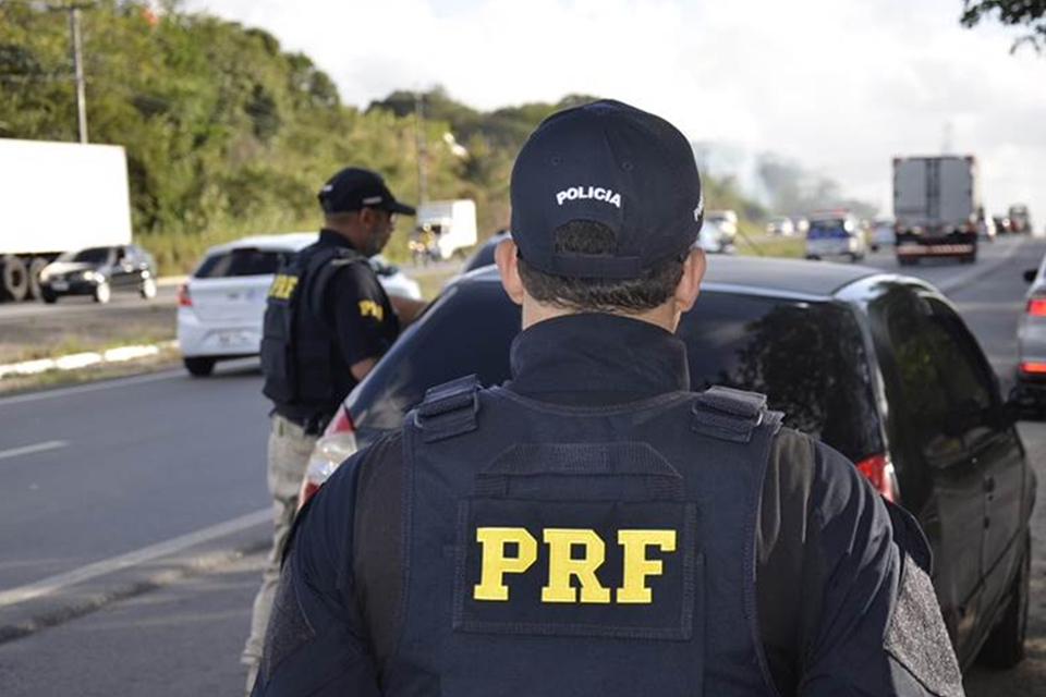 PRF realiza operação nas estradas federais que cortam o estado de Pernambuco/DIVULGAÇÃO/PRF