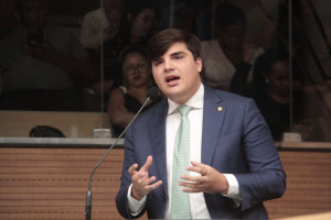 O vereador do Recife Alef Collins (PP).