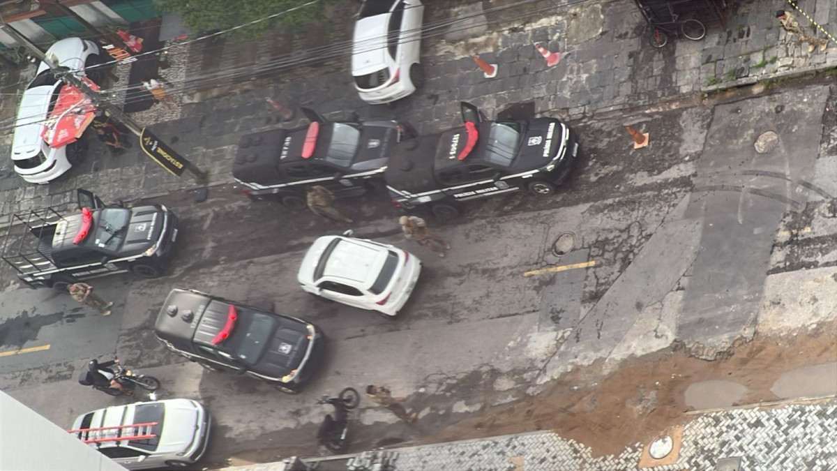 Gerente é alvo de extorsão dentro de estabelecimento nas Graças, na zona norte do Recife
/Cortesia
