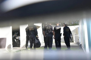 PF apreende moto de luxo e BMW em endere&ccedil;o ligado a Ciro Nogueira