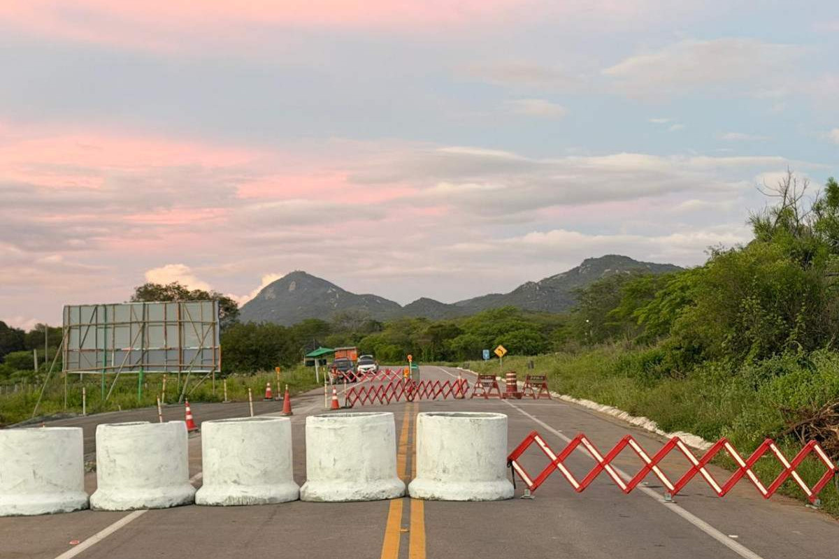Ponte do Cumbe, na PE-50, é interditada preventivamente após aumento no volume da Barragem de Carpina
/Foto: Cortesia