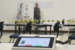 Ado&ccedil;&atilde;o das urnas eletr&ocirc;nicas marcou o rompimento com um passado marcado por elei&ccedil;&otilde;es fraudadas 