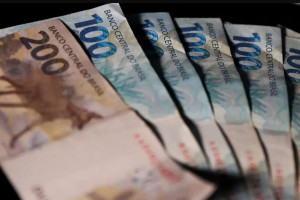 Em Pernambuco, o rendimento m&eacute;dio ficou R$ 949 abaixo da m&eacute;dia nacional no per&iacute;odo (R$ 3.776)
