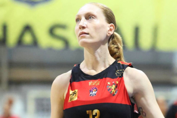 Luciellen Bach Auer, jogadora de basquete do Sport/Uninassau (Fredson Silva)