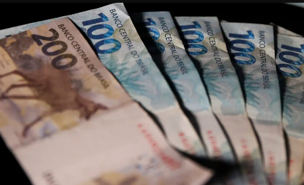 Em Pernambuco, o rendimento médio ficou R$ 949 abaixo da média nacional no período (R$ 3.776)
/Foto: José Cruz/Agência Brasil