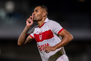 Mikael, centroavante do CRB