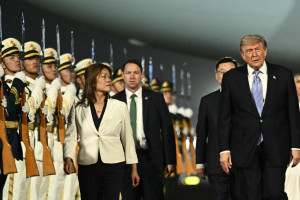 Xi Jinping recebe Trump para tratar de suas m&uacute;ltiplas diverg&ecirc;ncias